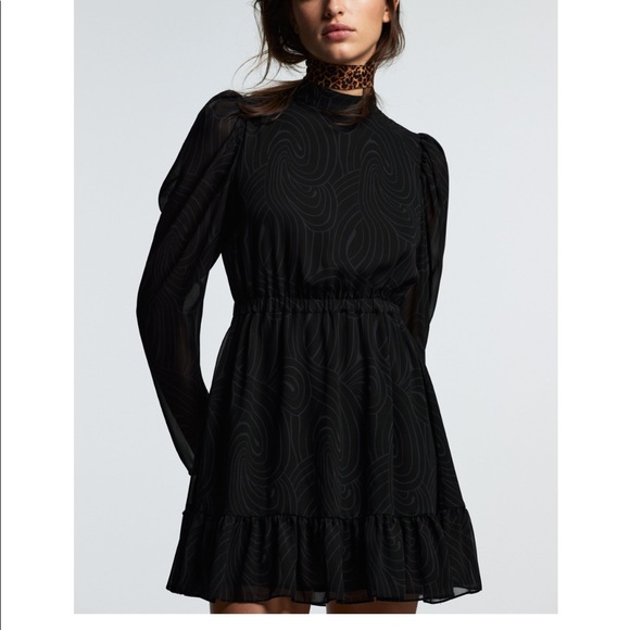 Zara printed mini dress. Tags still on never worn - Picture 1 of 10